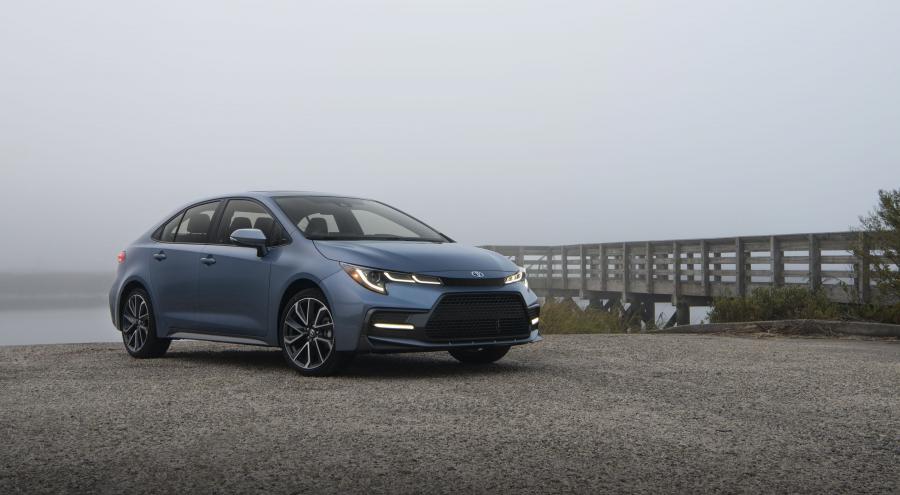  Toyota Corolla XSE Sedan 2019 года  (NA) (фото 1 из 45)